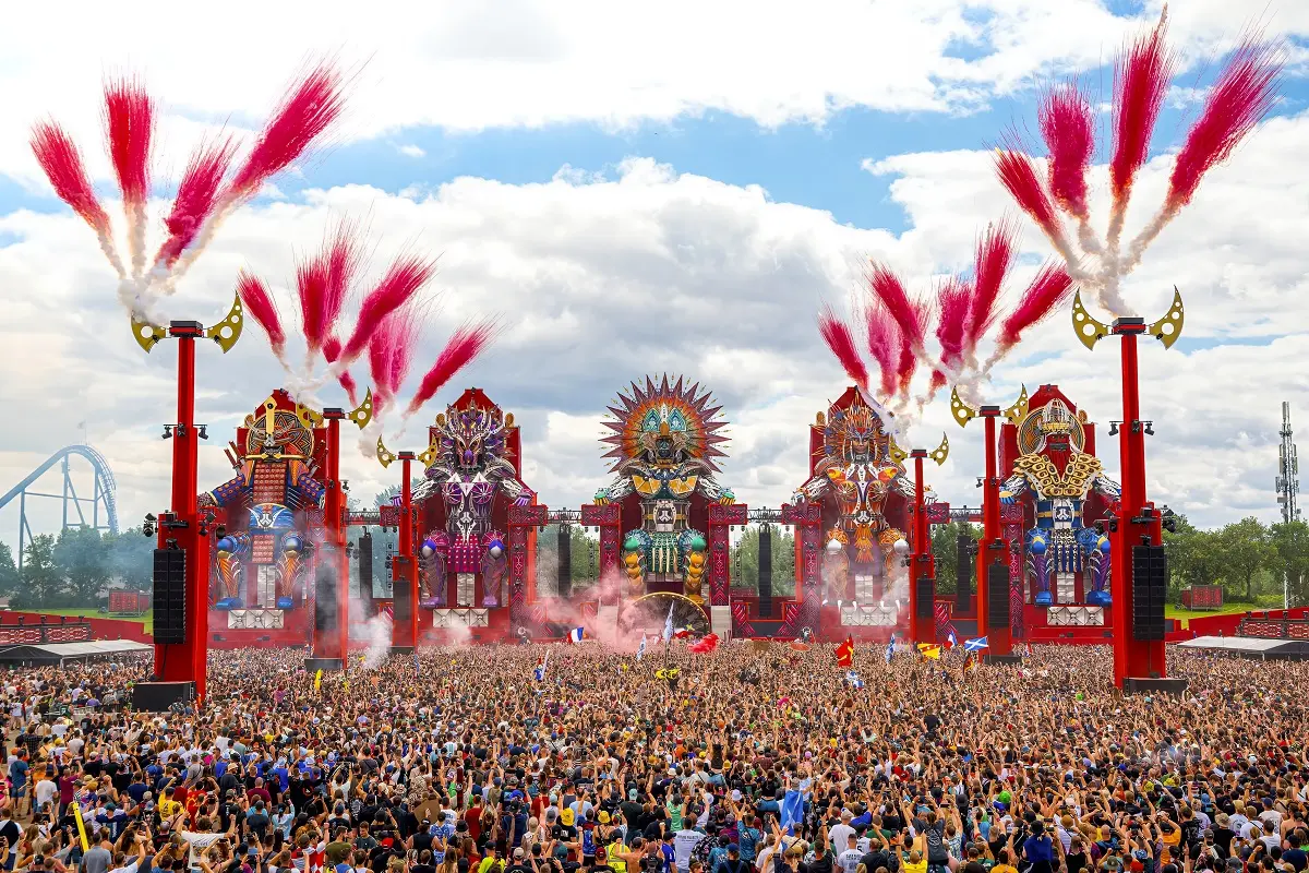 Defqon.1 (Holandsko) – Svätá zem hardcoru – 15 najlepších hudobných festivalov po celom svete